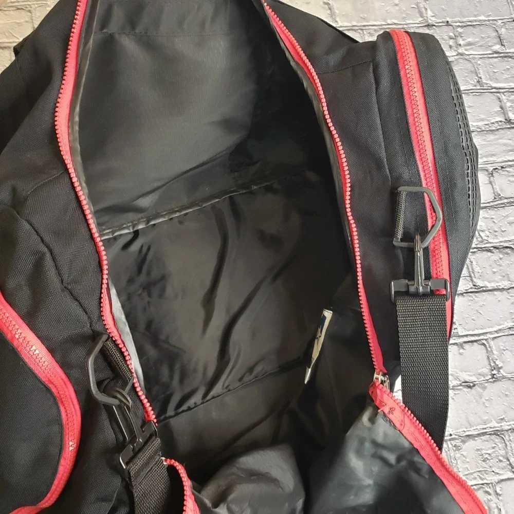 VTG 90s Starter Chicago Bulls Black Canvas Gym Duffle Bag